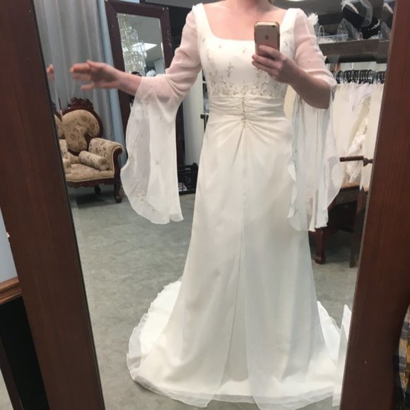 New Vintage Wedding Dress, Poet LONG SLEEVE Bell Aline Reg $3499 Size10 Rustic - Picture 4 of 15